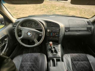 BMW 3 Series foto 8