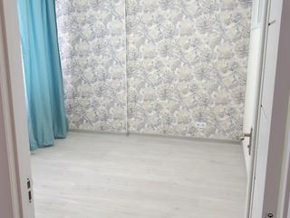 Apartament, 2 camere, Centru, zona foarte buna! foto 2