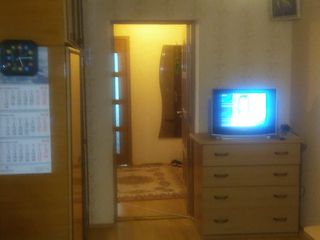 Apartament ci 3 odăi, subsol și garaj foto 8