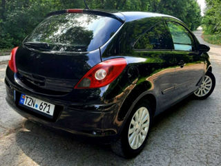 Opel Corsa foto 2