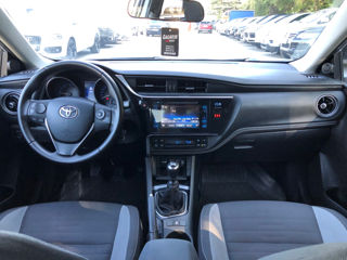 Toyota Auris foto 8