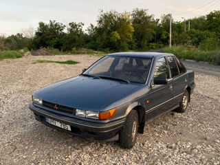 Mitsubishi Lancer foto 1