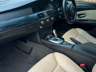 BMW 5 Series foto 9