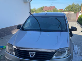 Dacia Logan foto 3