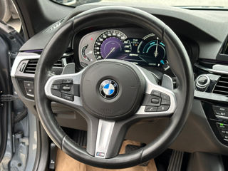 BMW 5 Series foto 12