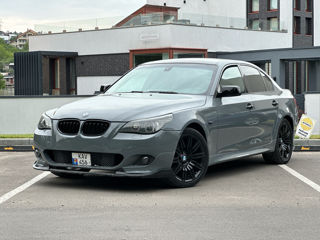 BMW 5 Series foto 2