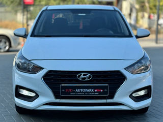 Hyundai Accent foto 3