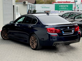 BMW 5 Series foto 4