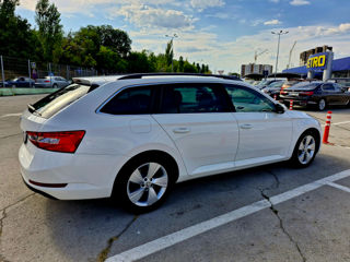 Skoda Superb foto 4