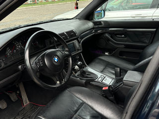 BMW 5 Series foto 7