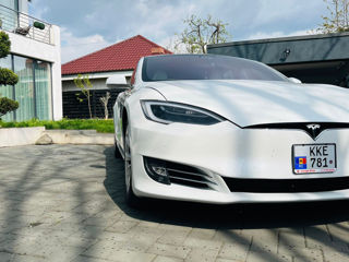 Tesla Model S foto 6