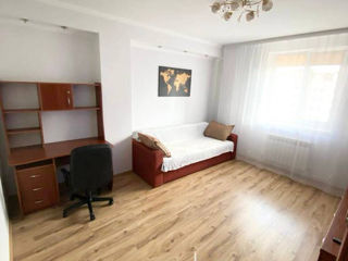 Apartament cu 2 camere, 65 m², Centru, Chișinău foto 4