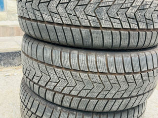 225/45R18. Tracmax  2023