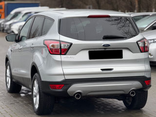 Ford Kuga foto 4