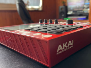 Akai MPs One +