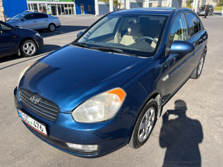 Hyundai Accent foto 4