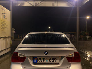 BMW 3 Series foto 4