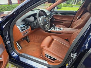 BMW 7 Series foto 7