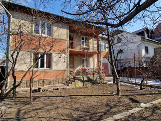 Perfect pentru investitie - casa + 6 ari - str. Belinski - prima linie foto 2