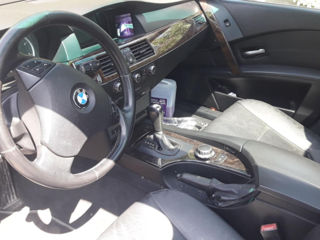 BMW 5 Series foto 2