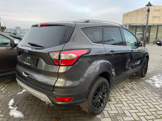 Ford Kuga foto 3