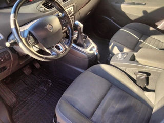 Renault Grand Scenic foto 6