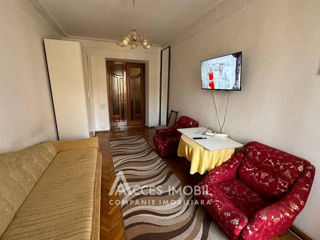 Apartament cu 2 camere, 69 m², Centru, Chișinău foto 3