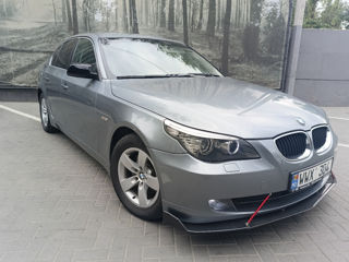 BMW 5 Series foto 4