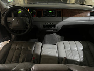 Lincoln Town Car foto 9