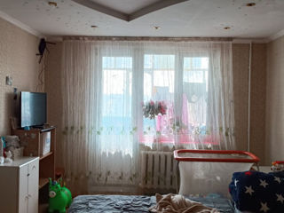 Apartament cu 4 camere, 100 m², Botanica, Chișinău foto 4