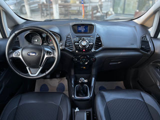 Ford EcoSport foto 11