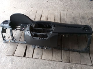 Vind bord(tarpedă) Renault Laguna 3 an 2008-2015 foto 1