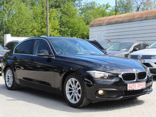 BMW 3 Series foto 2