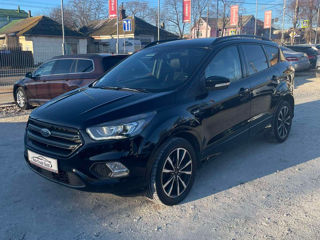 Ford Kuga foto 2