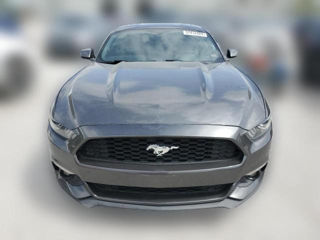 Ford Mustang foto 2