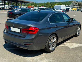 BMW 3 Series foto 6