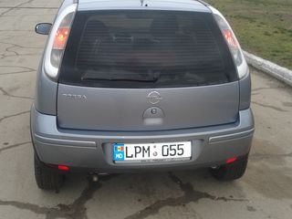 Opel Corsa foto 2