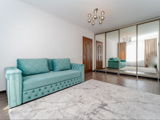 Apartament cu 2 camere, 55 m², Râșcani, Chișinău foto 3