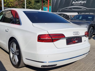 Audi A8 foto 4