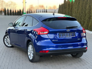 Ford Focus foto 3