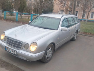 Mercedes E-Class