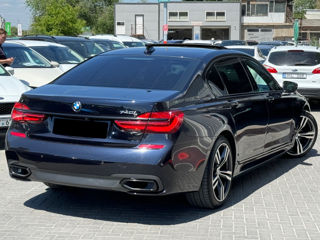 BMW 7 Series фото 3