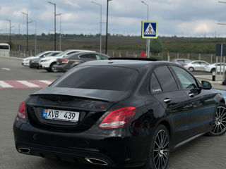 Mercedes C-Class foto 2