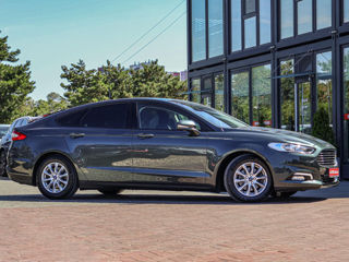 Ford Mondeo foto 1