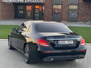 Mercedes E-Class foto 4