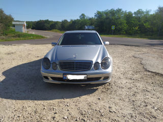 Mercedes E-Class foto 3