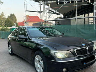 BMW 7 Series foto 1