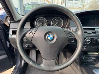 BMW 5 Series foto 12