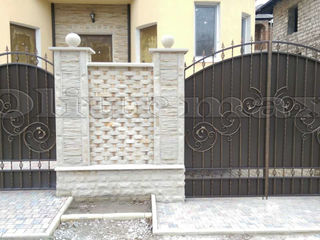 Porți, garduri , balustrade, copertine, gratii, uși metalice și alte confecții din  fier. foto 2