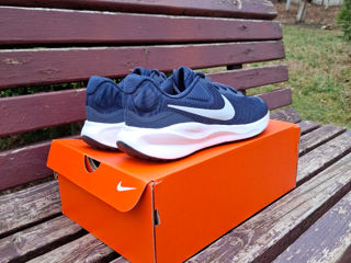 Nike Revolution 7 foto 5